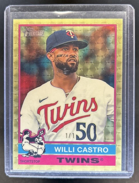 2025 Topps Heritage Willi Castro Chrome Superfractor #1/1 Twins