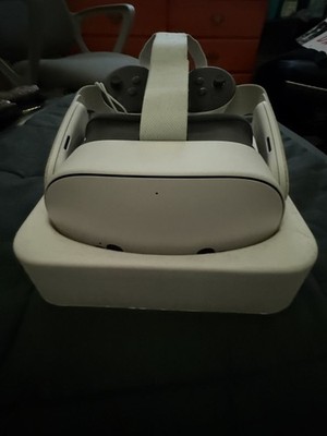 Meta Quest 3 Standalone VR Headset with Controllers, White, USB-C Connectivity