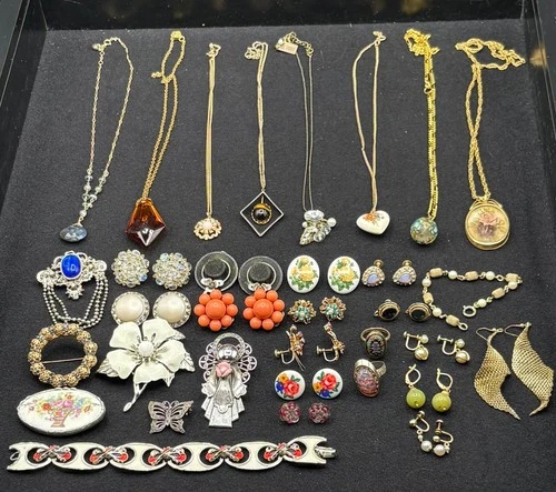 Lot of Vintage Estate Fashion Costume Jewelry Signed, Sterling, Gold Filled