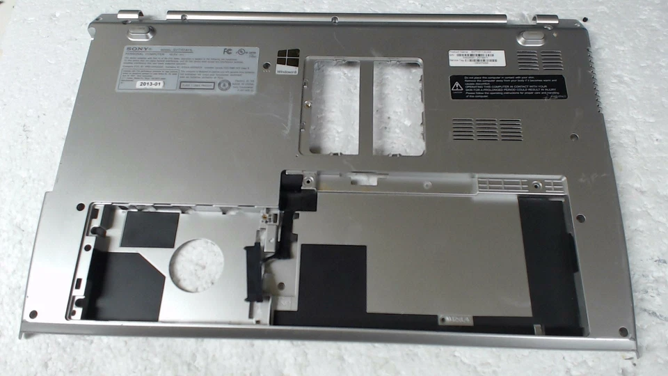 Funda inferior para portátil Sony Vaio SVT151 15,6" 60,4 YH01,001 Foto 3 de 3