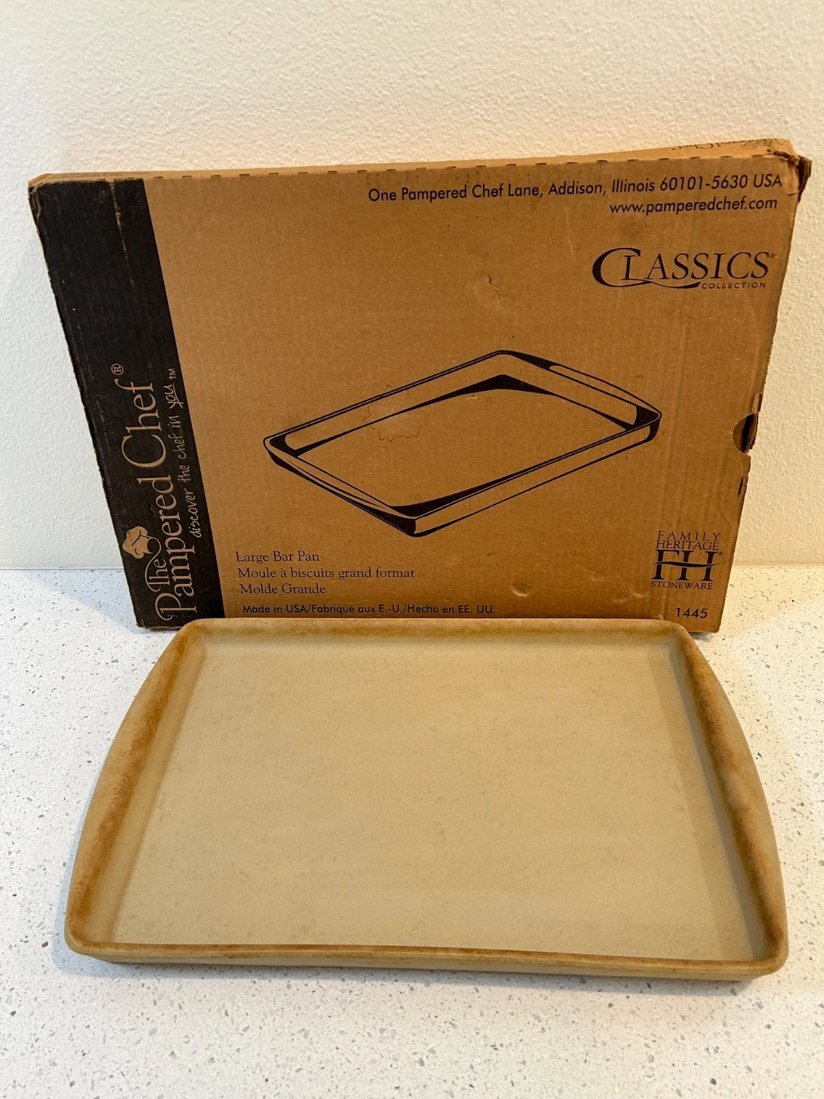 PAMPERED CHEF Family Heritage Large Bar Baking Pan # 1445 - Pre-Owned in Box