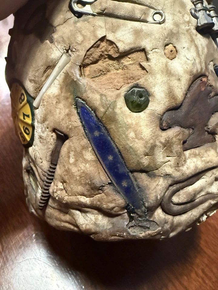 FOLK ART MEMORY JUG ANTIQUE MOSAIC ASSORTMENT OBJECTS POTTERY JAR PRIMITIVE OLD - Image 4 of 4