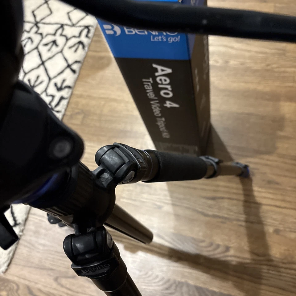Benro Aero 4 Video Travel Tripod A2883F With S4 Head Lens Plate & Original Box - Image 3 of 4