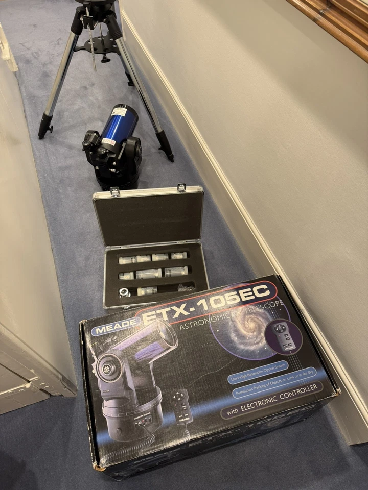 Meade ETX105EC Telescope With Tripod, lens kit (x8), and accessories. - Image 3 of 4