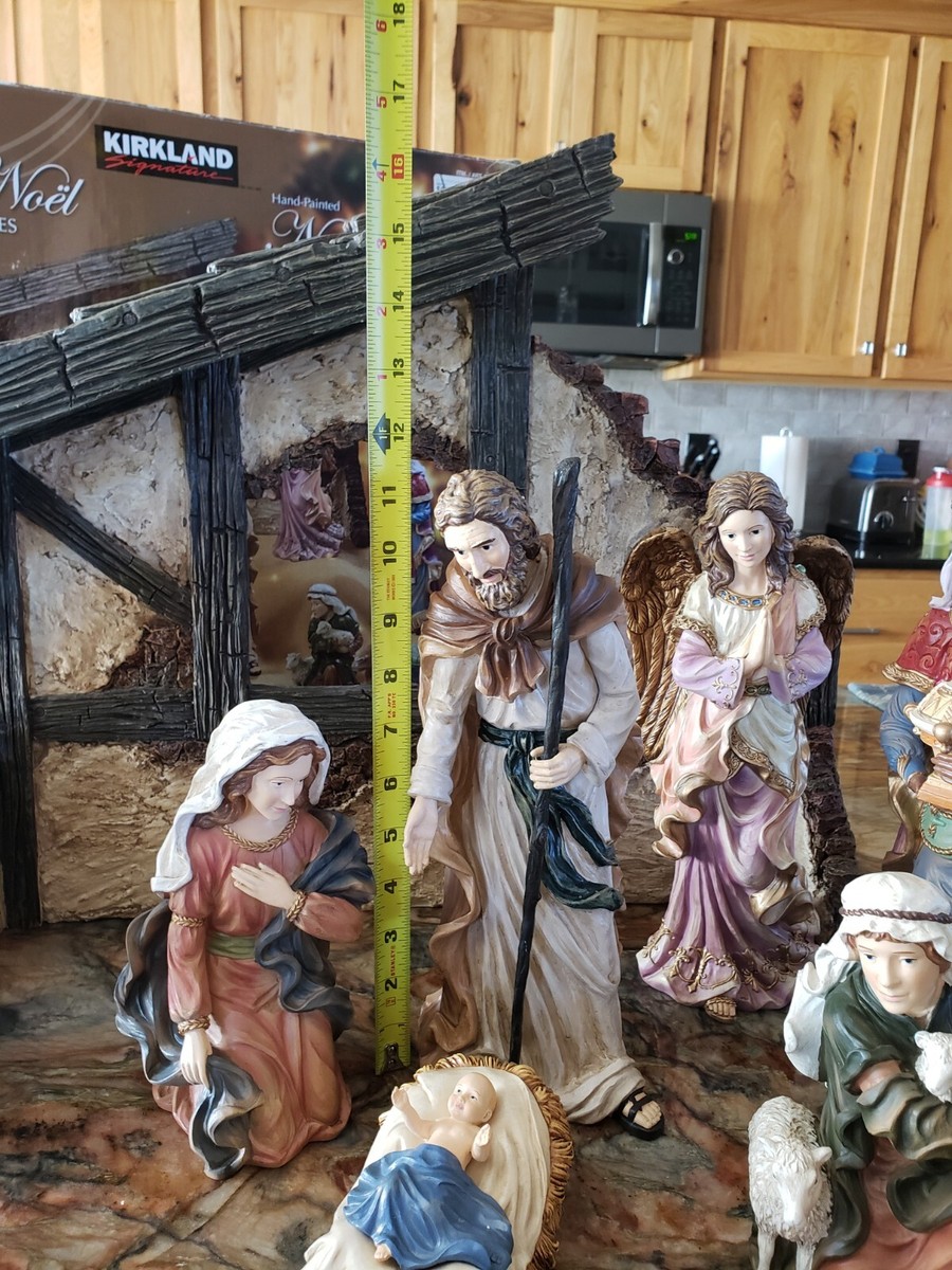 クリスマス Nativity set Kirkland Costco Kirkland Signature LARGE 13 Piece Nativity Set Wood Style Creche