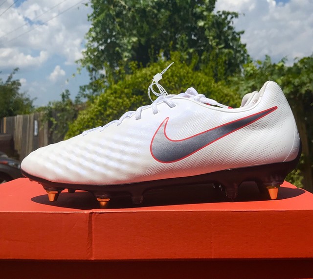 Nike magista obra, Nike cleats, Football boots Pinterest