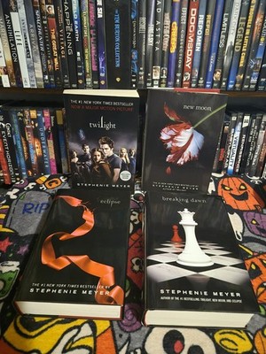TWILIGHT BOOK LOT 1-4 TWILIGHT-NEW MOON-ECLIPSE 1ST EDITION-BREAKING DAWN 1ST ED