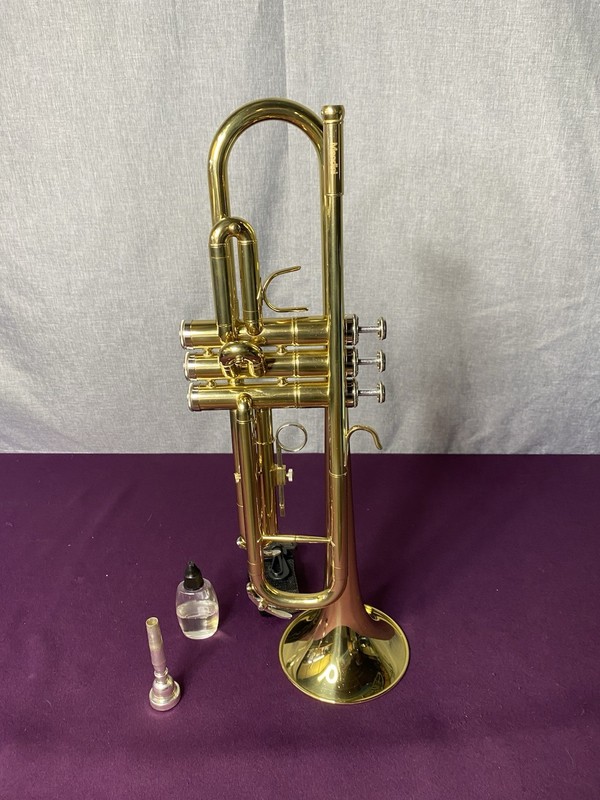 Mendini by Cecilio Student Trumpet W/ Case and Mouthpiece Mtt-l