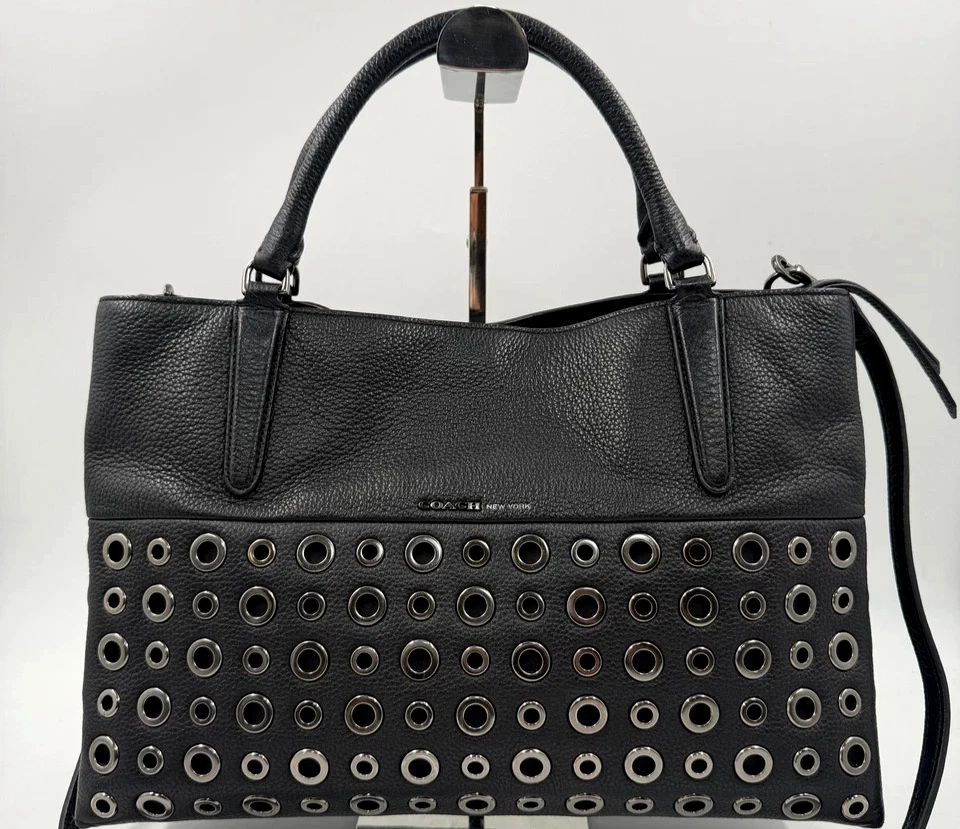 Coach Borough Grommets Bag 32339 Black Leather hand bag shoulder bag Y2K - Image 3 of 4