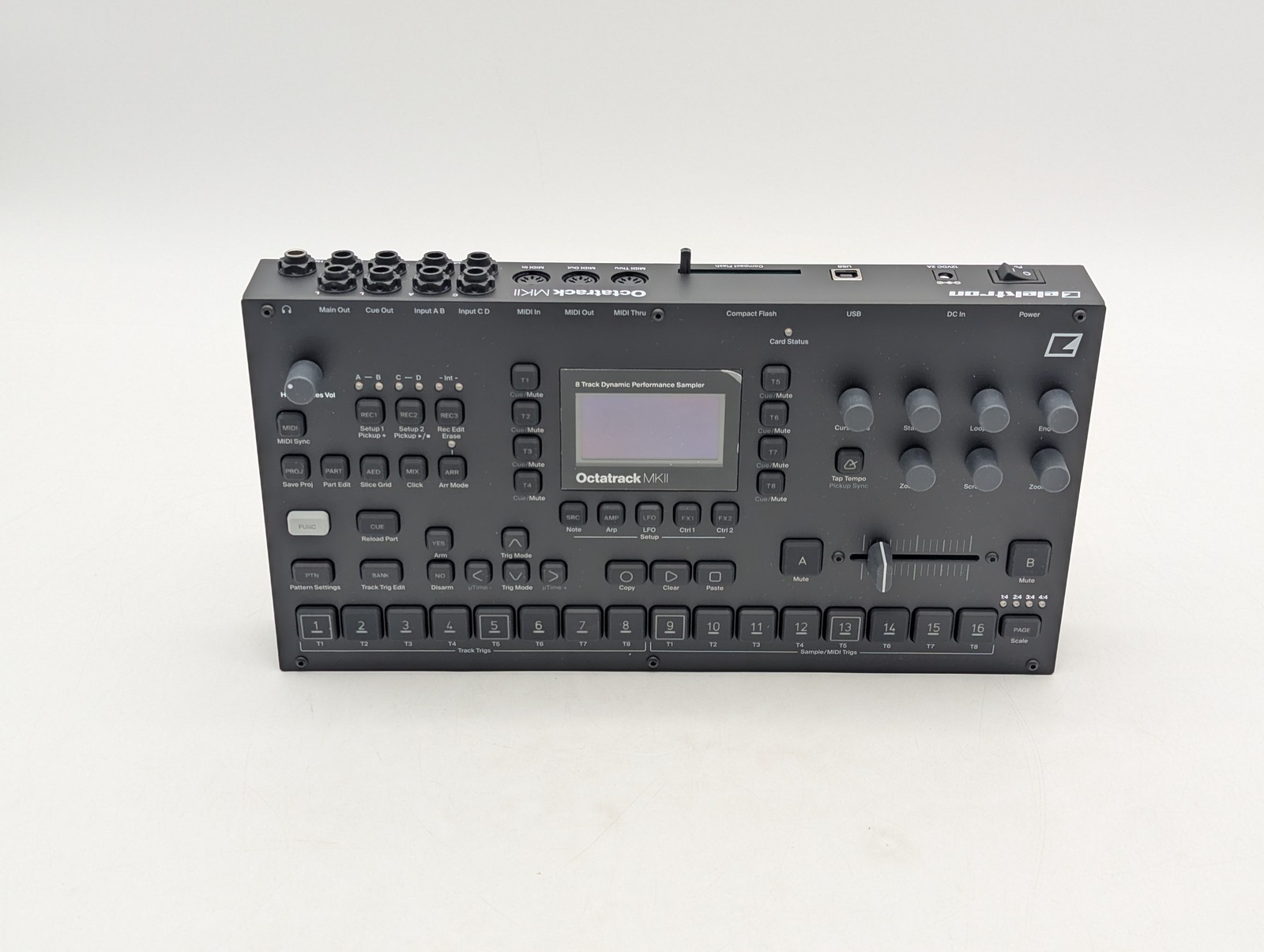 Elektron Octatrack MKII Eight Track Dynamic Performance Sampler | Black