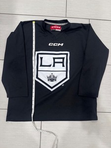 Los Angeles Kings CCM NHL  #11 Black Practice Jersey Youth L/XL & Black socks