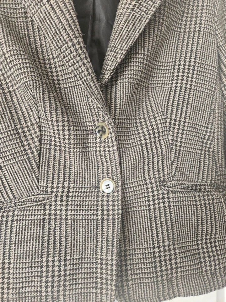 Laura Scott Riding Jacket For Kids  Button Closure With Front Pockets  — 第 4/4 张图片