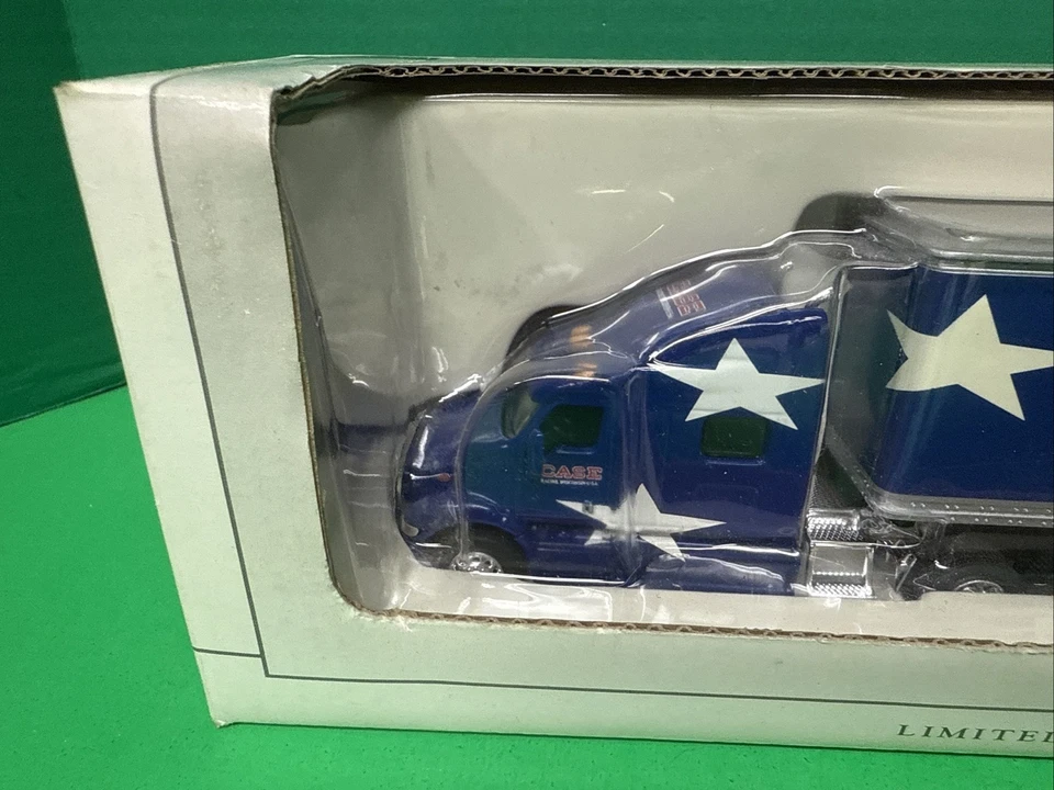 SpecCast 1:64 Die Cast Peterbilt 387 Case Flag Tractor Trailer New in Box - Image 2 of 4