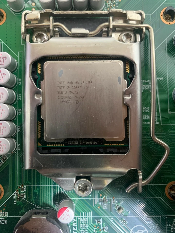 Lenovo IQ57M motherboard Rev: 1.0 LGA1156 + CPU Intel i5-560 SLBTJ + RAM 2GB - Image 2 of 4