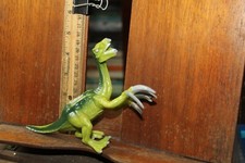 Dinosaur Action Figure Velociraptor 8"