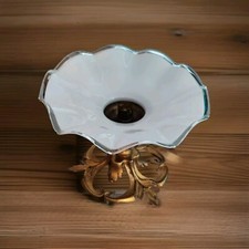 ANCIEN PLAFONNIER ROSACE BRONZE DORE AVEC TULIPE EN OPALINE BLANCHE 