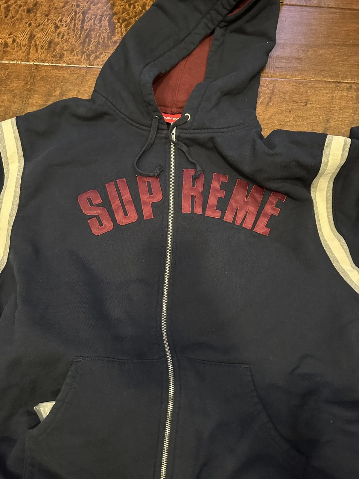 Sweat shirt à capuche à manches jet Supreme SS18 marine XL flambant neuf