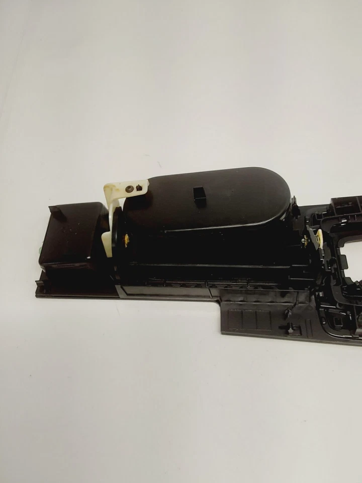 Volkswagen Passat 2012 consola central portavasos palanca de cambios bisel OEM Foto 4 de 4