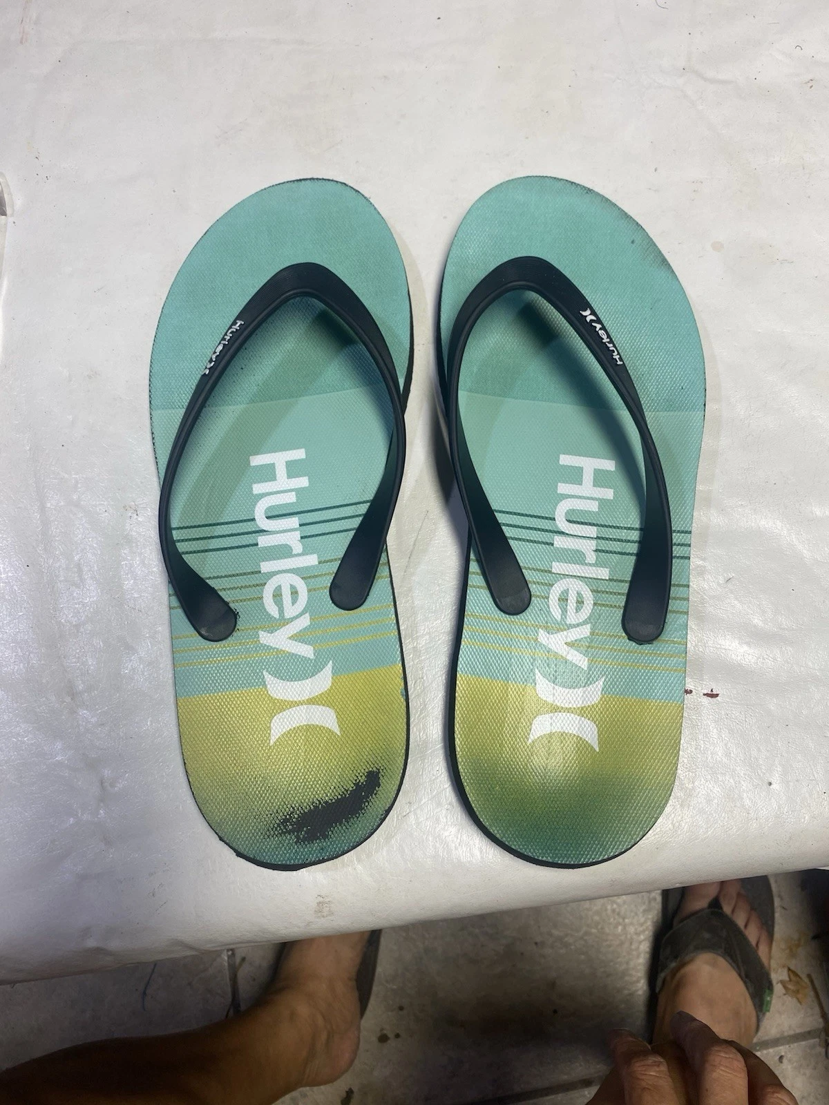 Hurley Logo Green White Mens Sandal Pool Beach Flip Flop Size 10 Used