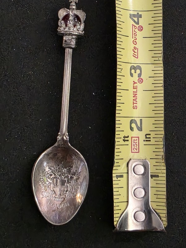 VTG. LONDON GT. BRITAIN W.A.P.W. Silver Plated Souvenir Spoon Collectible