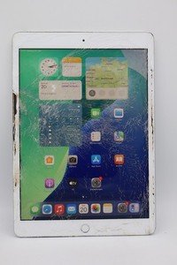 Apple iPad 7.Gen 2019 10,2 Zoll WiFi 32GB A2197 Weiß Displayschaden #5826