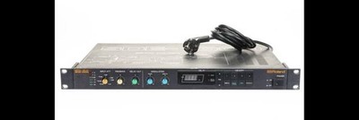 Roland SDE-1000 Digital Delay Rack Effects Processor