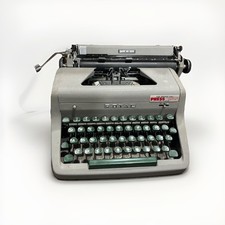 1953 VINTAGE ROYAL QUIET DELUXE PORTABLE TYPEWRITER GREY W/GREEN NO KEYS OR CASE thumbnail