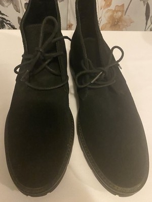 Men s Black Suede Calvin Klein Chukka Boots Size 8.5 Excellent Condition