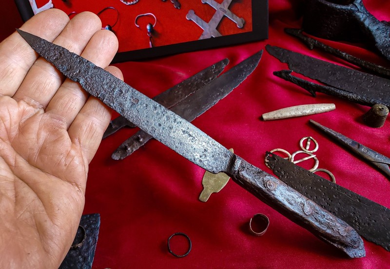 1700s Fur Trade ~ Outstanding Knife Blade With Wood Handle Still Attached
