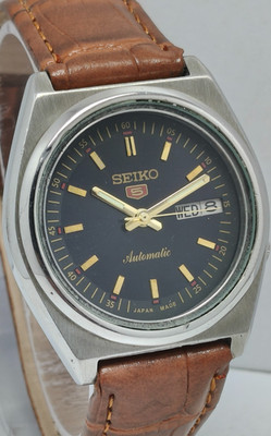 Seiko 5 Automatic 21 Jewels Day/Date Wrist Watch For Men's In Working Condition