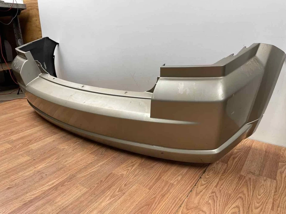 Cubierta de parachoques trasero Dodge Caliber 2007-2012 paquete código dorado sin recorte de escape Foto 2 de 4