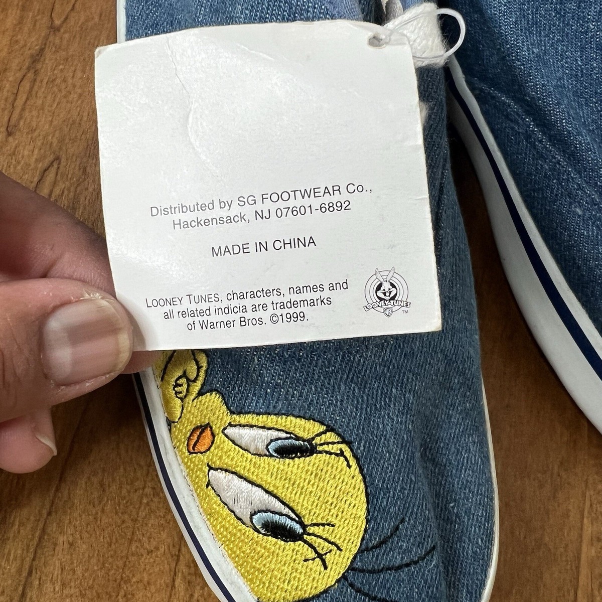 Vintage Womens Looney Tunes Tweety Canvas Tennis Shoes