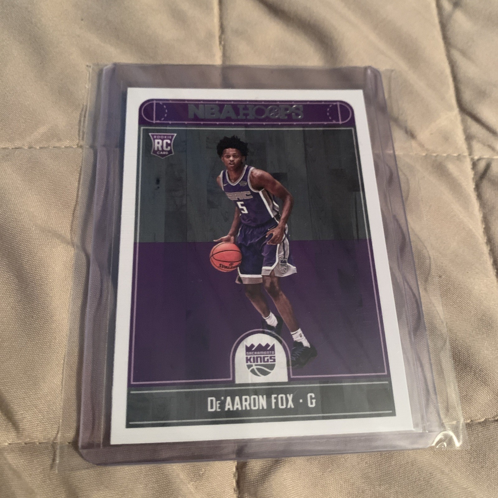 2017-18 PANINI NBA HOOPS DE'AARON FOX BASE ROOKIE RC #255 KENTUCKY KINGS HOT