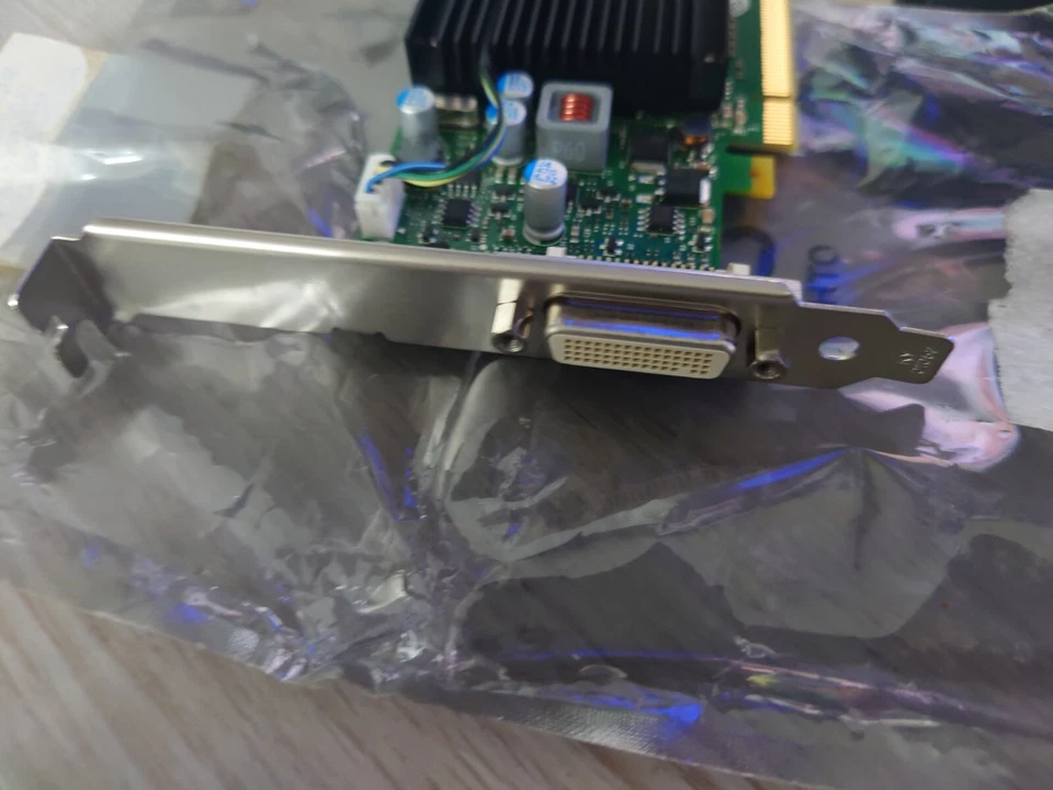 NVIDIA Quadro NVS 315 1GB DDR3 Video Graphics Card HP 720625-001 720837-001 - Image 2 of 4