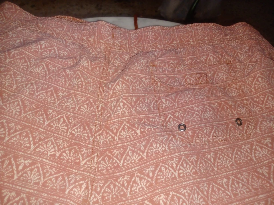 Caribbean Swimwear Men's Swim Trunks Large Pink Tan - Image 3 of 4