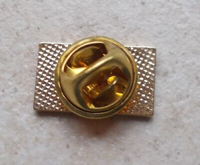 Badge épinglette Vintage ESSO – Pétrole Oil – Métal, Thème Transport
