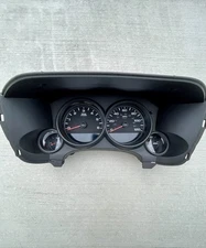 2011 - 2013 Chevy Silverado 1500 Speedometer Instrument Cluster and Bezel