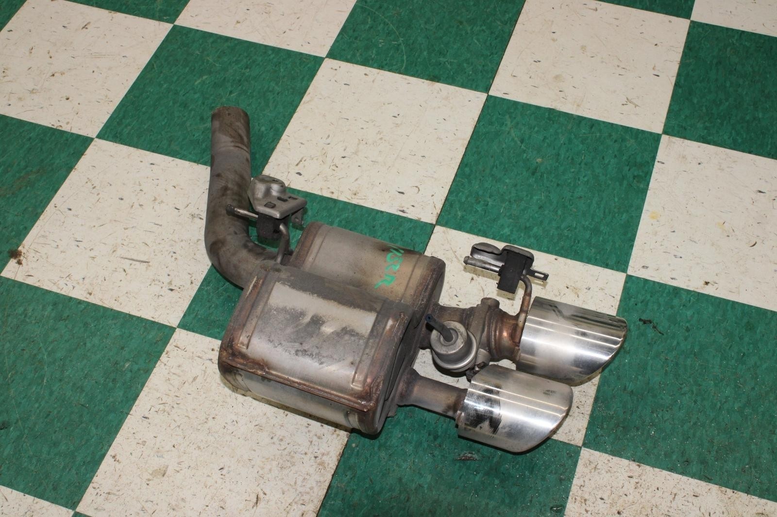 14-21 MASERATI GHIBLI Exhaust System Left LH Driver Muffler Dual Tip Factory OEM