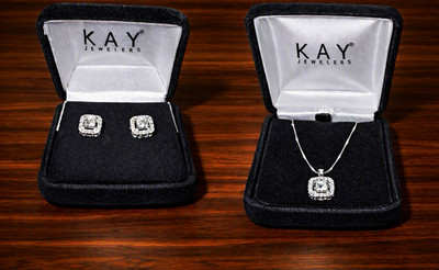 10k 1 CT TW White Gold Diamond Neckalce Princess-Cut Diamond Halo Stud Earrings