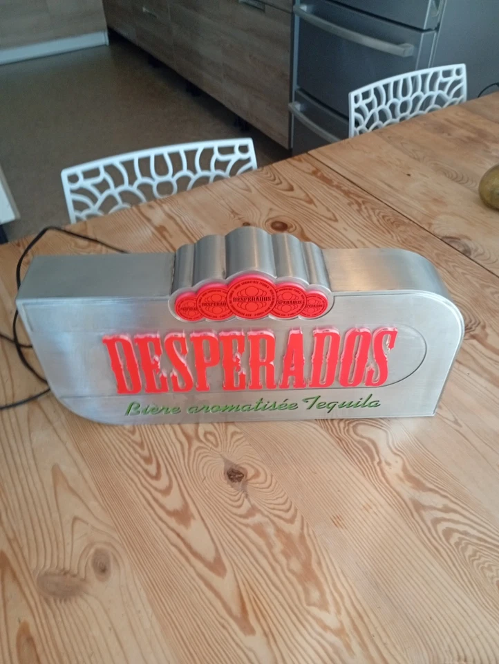enseigne lumineuse lumineuse bière desperados - Photo 2/4