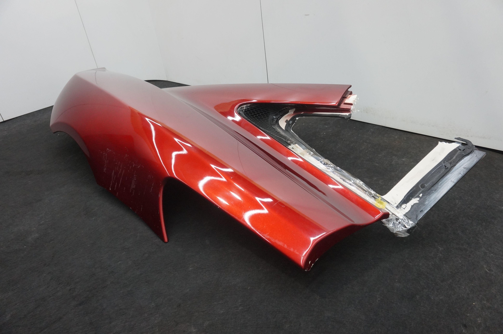 Rear Right Passenger Side Quarter Panel Red 11AC390CP McLaren 650S 2015 *Note