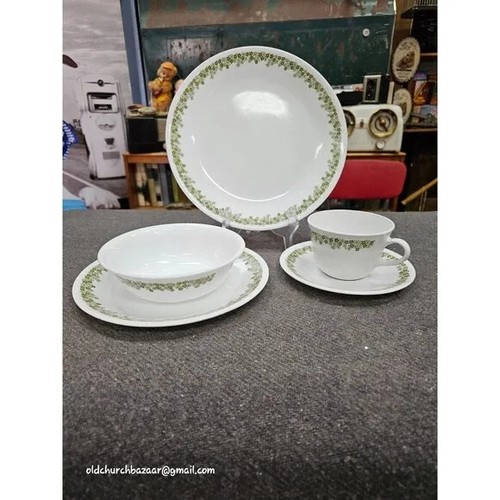5-Pieces Crazy Daisy/Spring Blossom Corelle Dinnerware Set - Picture 3 of 14