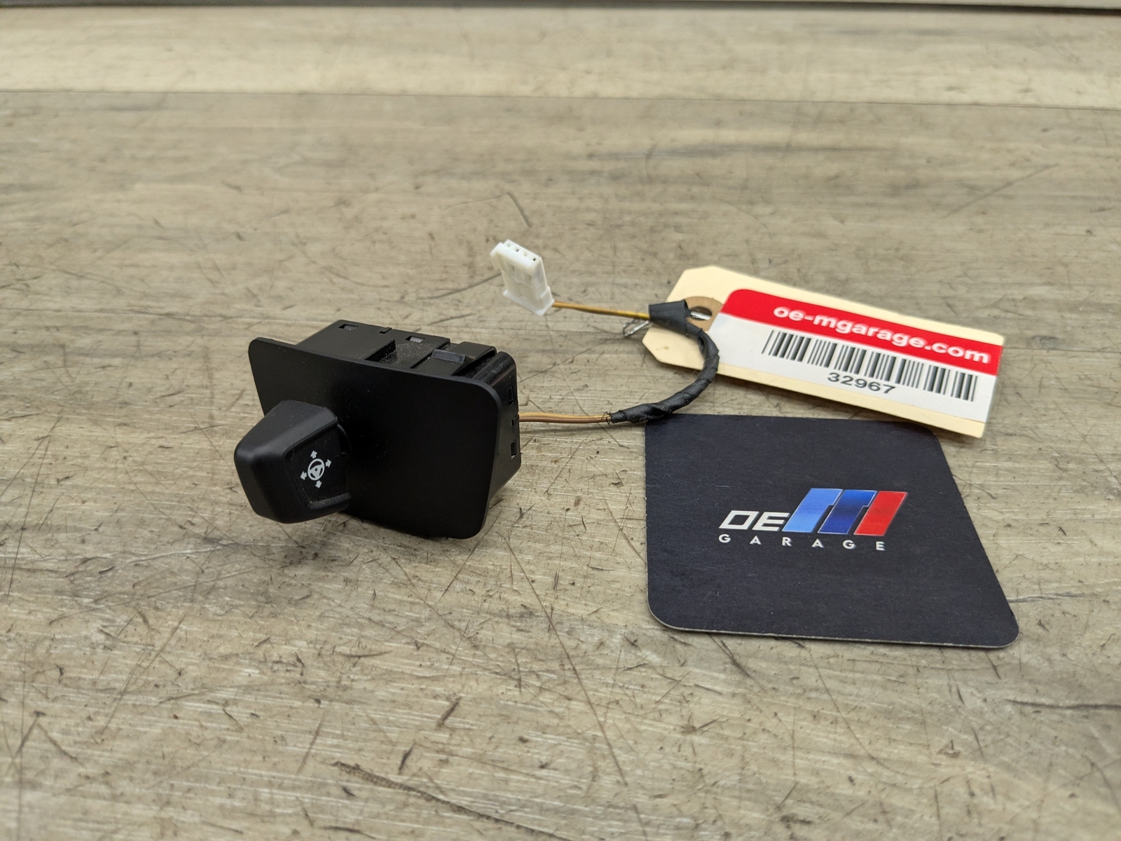 OEM BMW F90 M5 G11 G12 G30 Steering Wheel Adjustment Switch Control Module 16-25