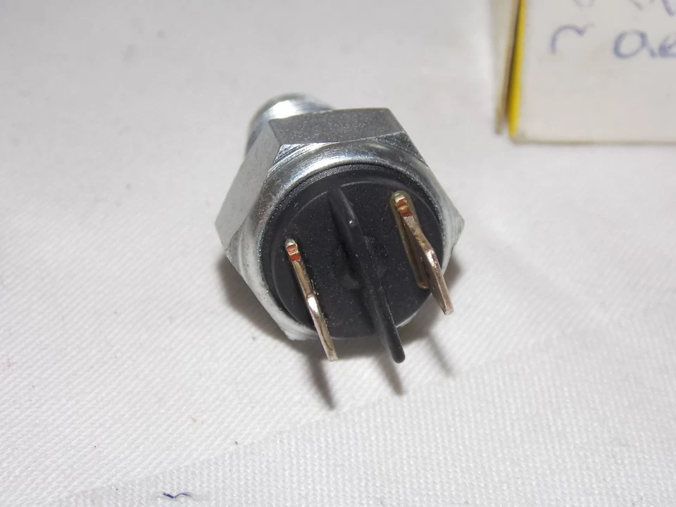 Marcha Atrás Interruptor OE Ref 020941521A 085941521 Nuevo VW Golf Inc Gti MK2 - Imagen 2 de 3