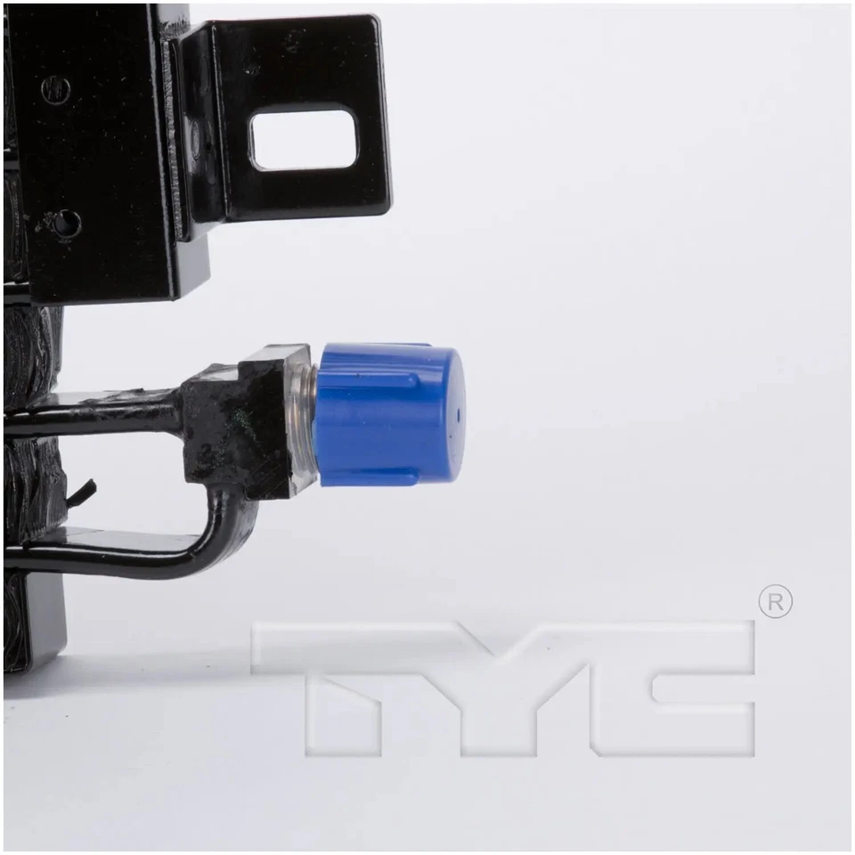 Condensador de aire acondicionado TYC 4586 para 96-02 Saturn SC1 SC2 SL SL1 SL2 SW1 SW2 Foto 2 de 4