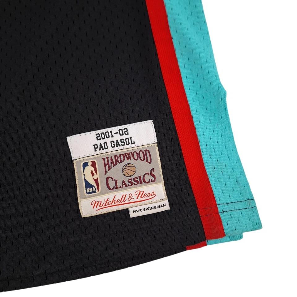 Camiseta deportiva Mitchell & Ness Memphis Grizzlies Pau Gasol Swingman para hombre pequeña 2001-02 Foto 2 de 4