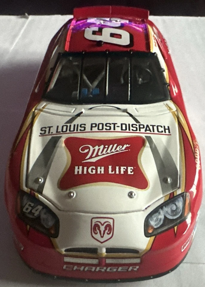 Action 64 Rusty Wallace Miller Wallace Family Tribute Charger Club Car 1:24 #002 Foto 3 de 4