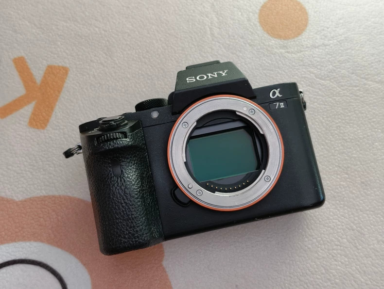 Sony ILCE-7M2 A7 II 24.3MP Full Frame Digital SLR Camera -Black