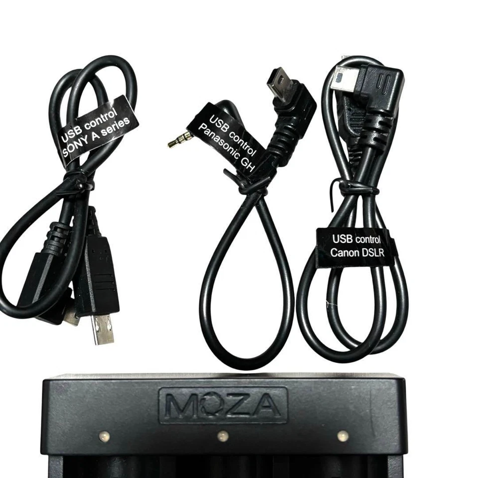 MOZA AirCross 2AMJR-AIR Gimbal with Case Black Camera Accessories JAPAN USED - Image 4 of 4