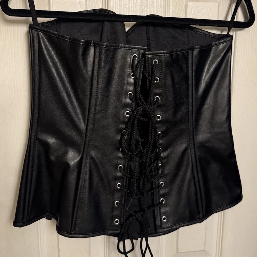 💣💣Allure Lingerie Black Faux Leather Bustier Size XL💣💣 - Image 2 of 4